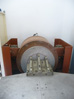 Ling shaker with slip table zoomed end view
